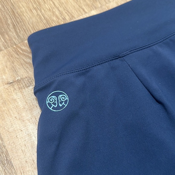 RENWICK | Skirted Legging in Navy - Picture 7 of 9